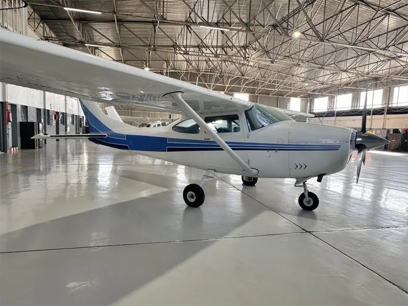 CESSNA 182 SKYLANE for sale