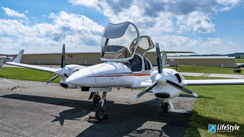 2007 Diamond DA42 for sale