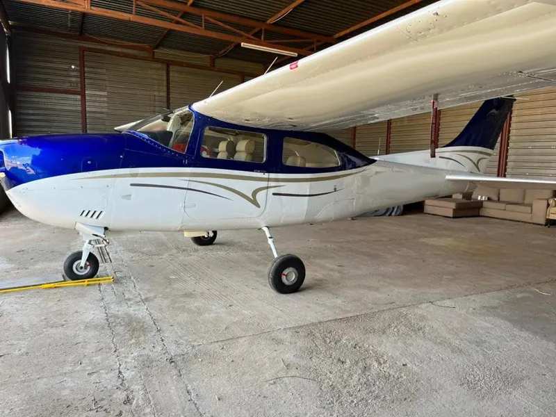 Cessna Cessna 210L Centurion for sale