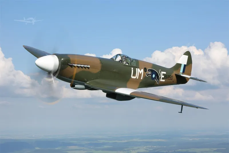 Supermarine SPITFIRE MKXIX
