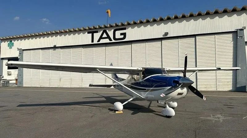 2004 Cessna 182T for sale