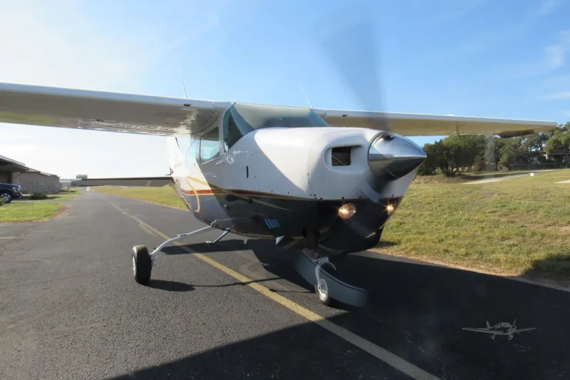 Cessna T210