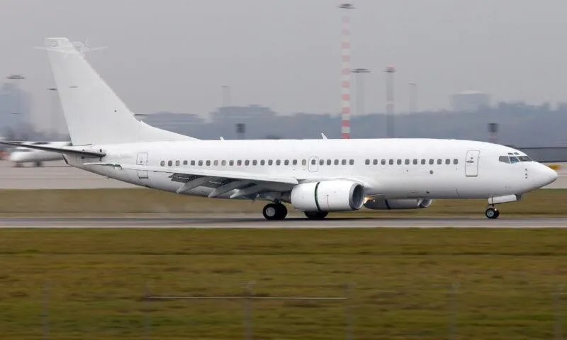 2016 Boeing 737-700 for sale