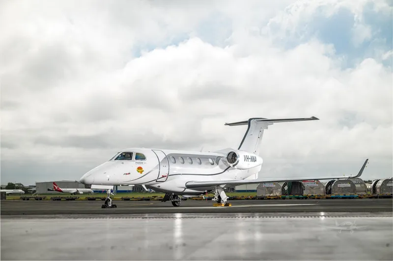 2015 Embraer Phenom 300 for sale
