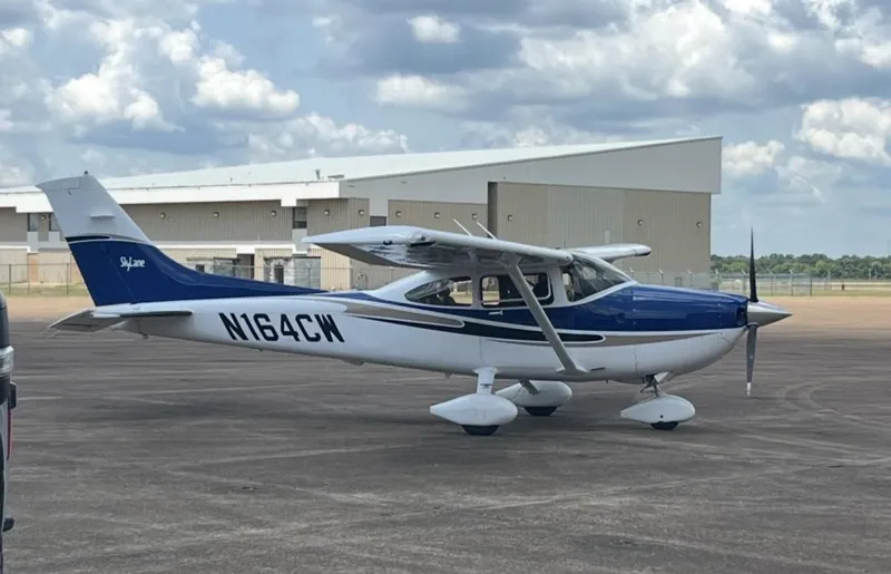 2004 Cessna 182T for sale
