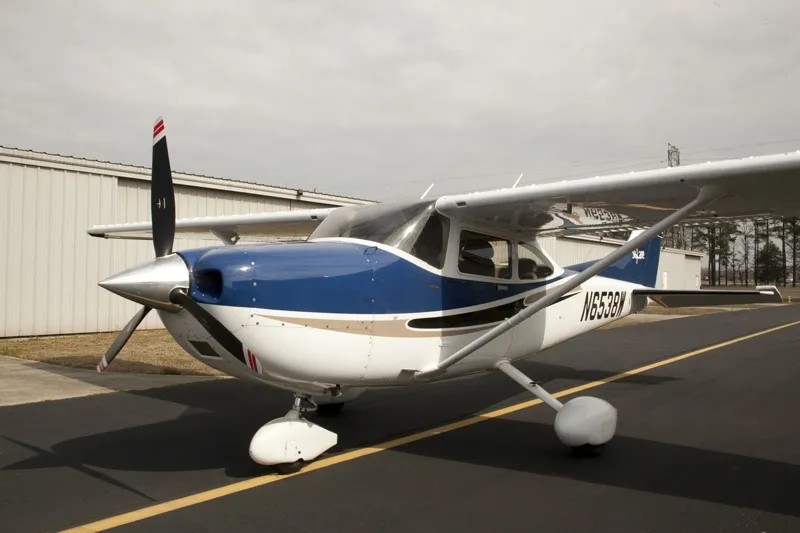 2004 Cessna 182T for sale