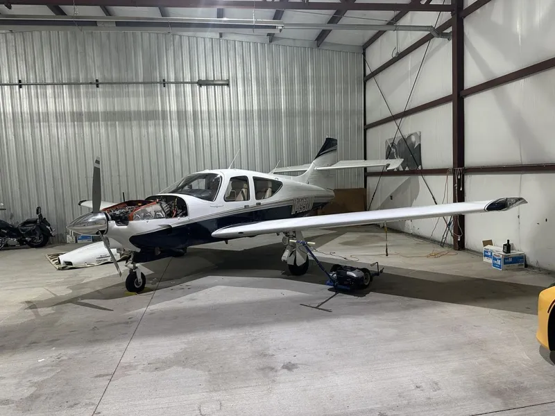 1977 Commander 114 for sale