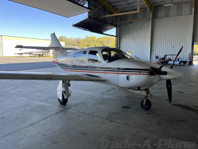 1977 Commander 114 for sale