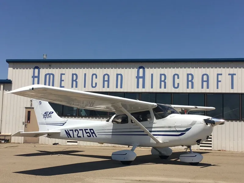 1999 Cessna 172S for sale