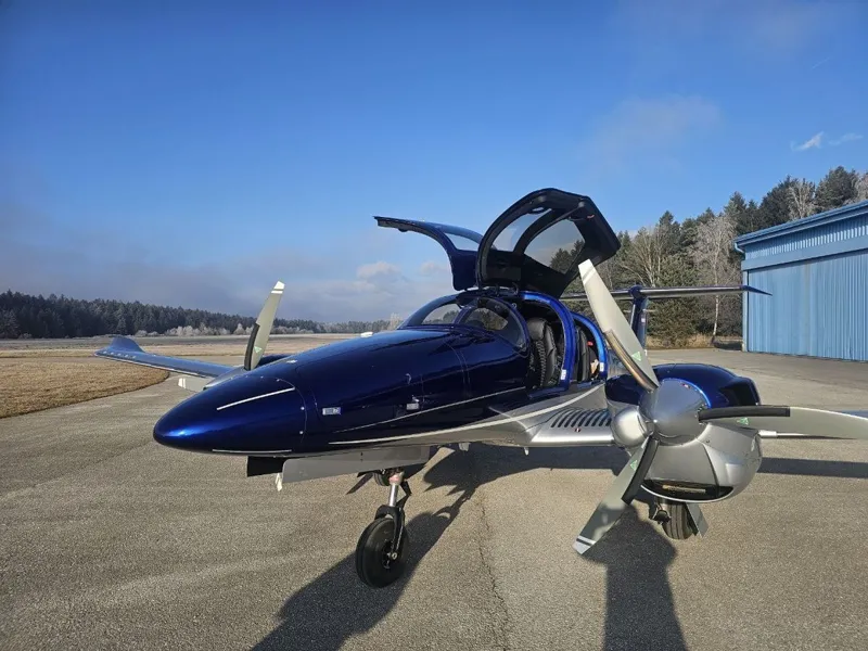 2025 Diamond DA62 for sale
