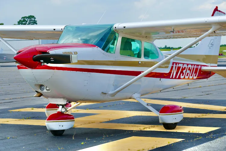 1977 Cessna 172S for sale