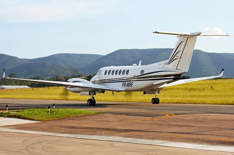 2002 Beechcraft King Air 350 for sale