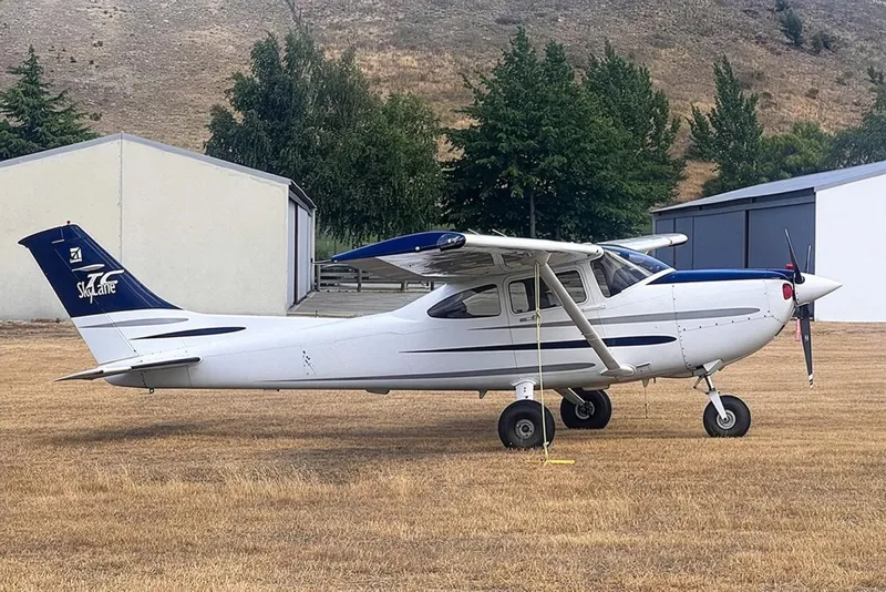 2003 Cessna 182T for sale