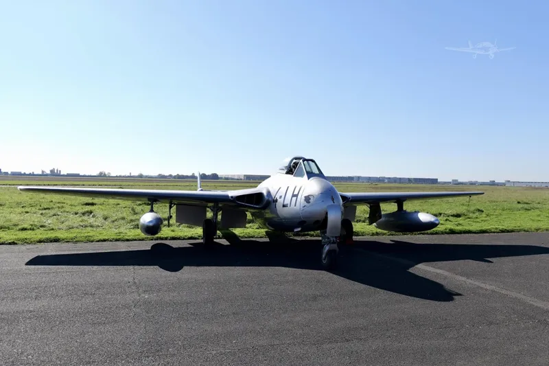 De Havilland DH-100 Vampire