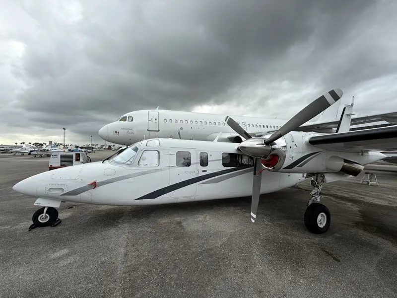 1979 Commander 690B for sale