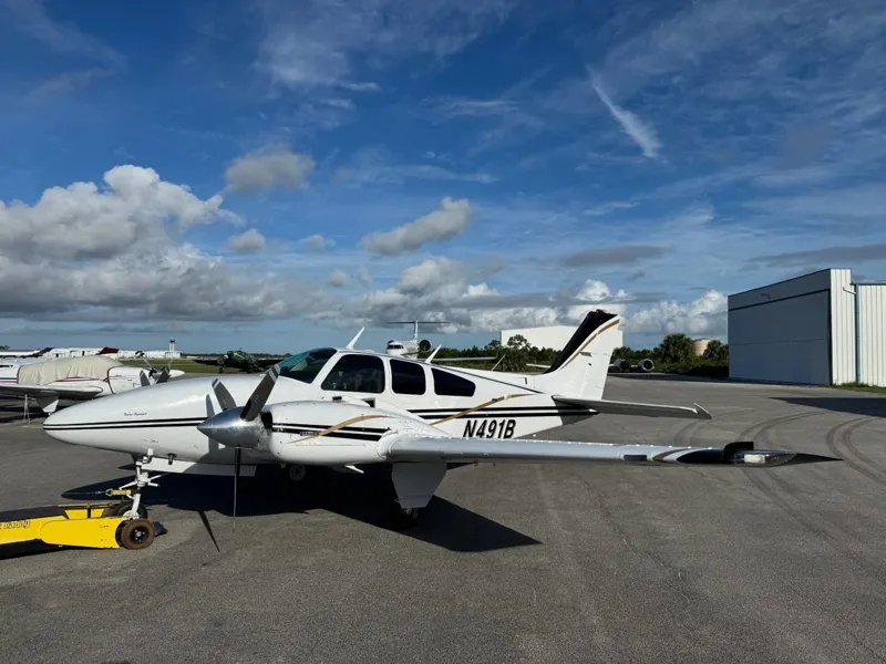 1975 Beechcraft Baron E55 for sale