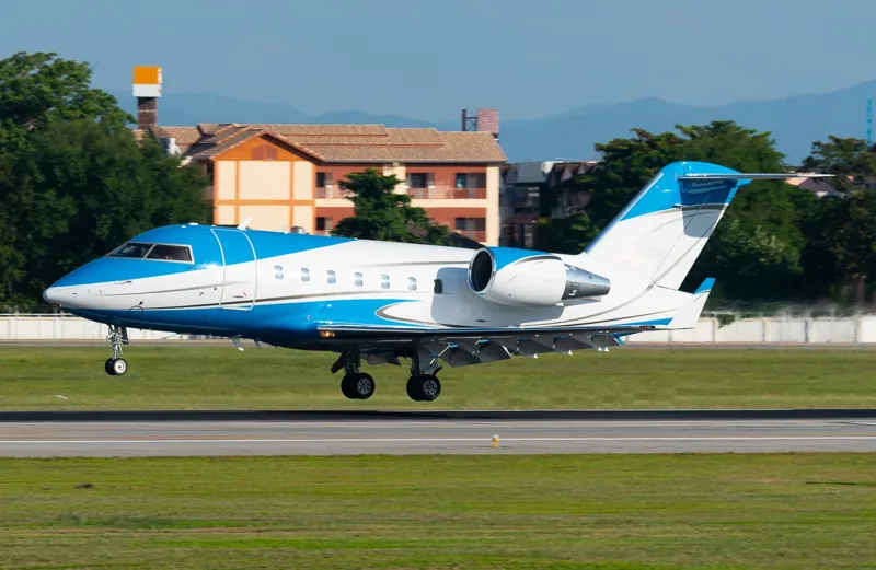 2000 Bombardier Challenger 604 for sale