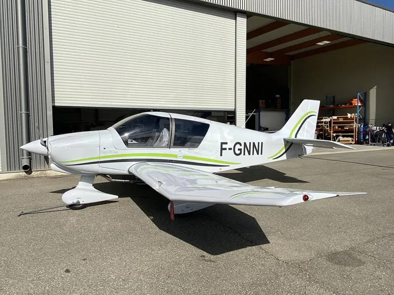 Robin DR-400/120 Dauphin 2 plus