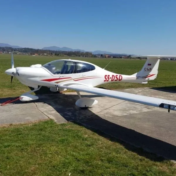 2001 Diamond DA40 for sale