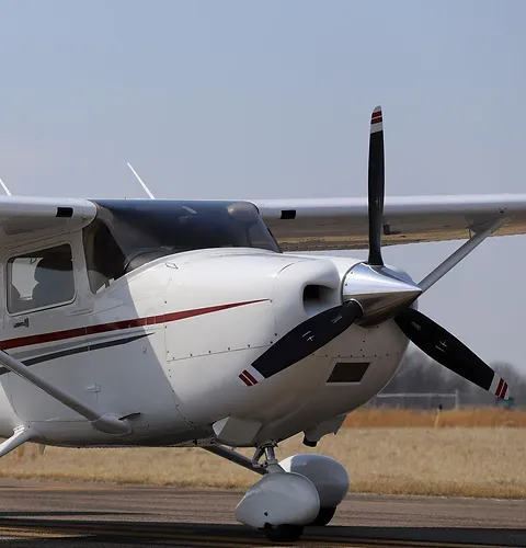 2001 Cessna 182T for sale