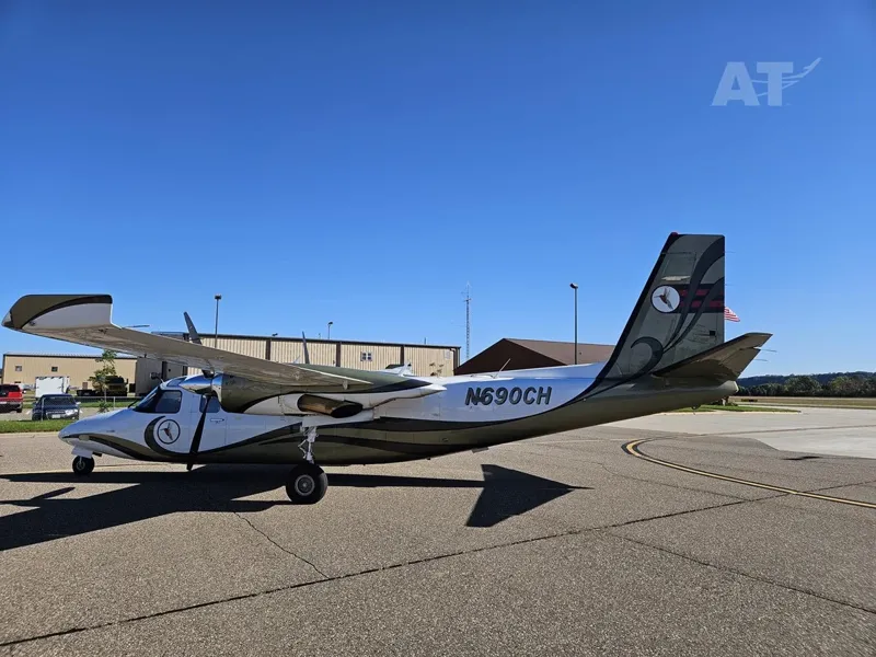 1979 Commander 690B for sale