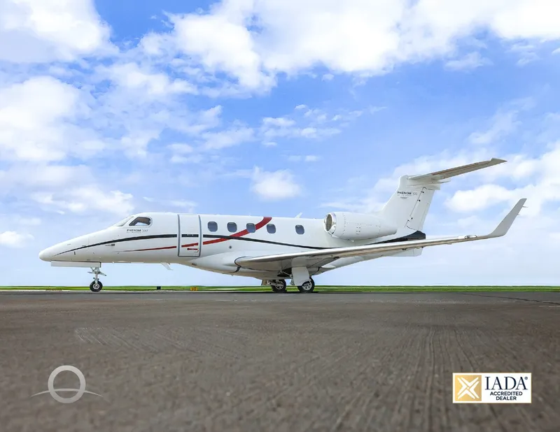 2015 EMBRAER Phenom 300 (sold)