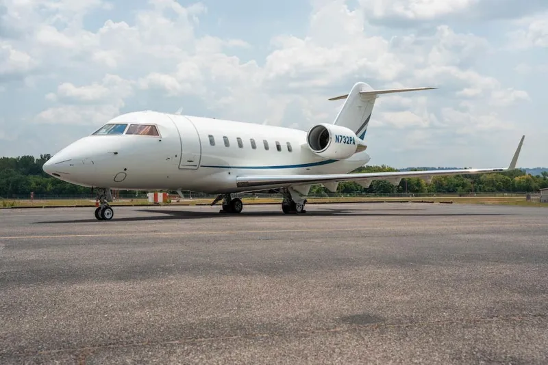 2013 Bombardier Challenger 605 for sale