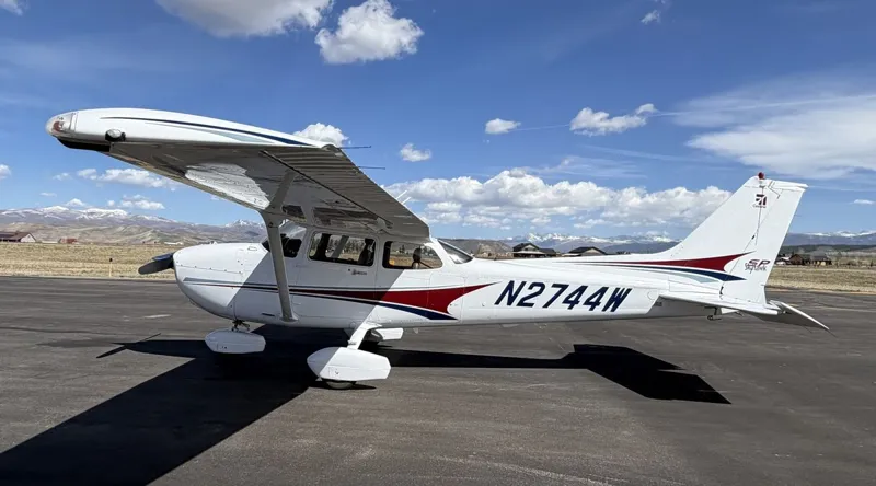 2004 Cessna 172 for sale