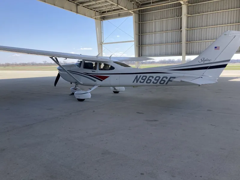 1998 Cessna 182S for sale