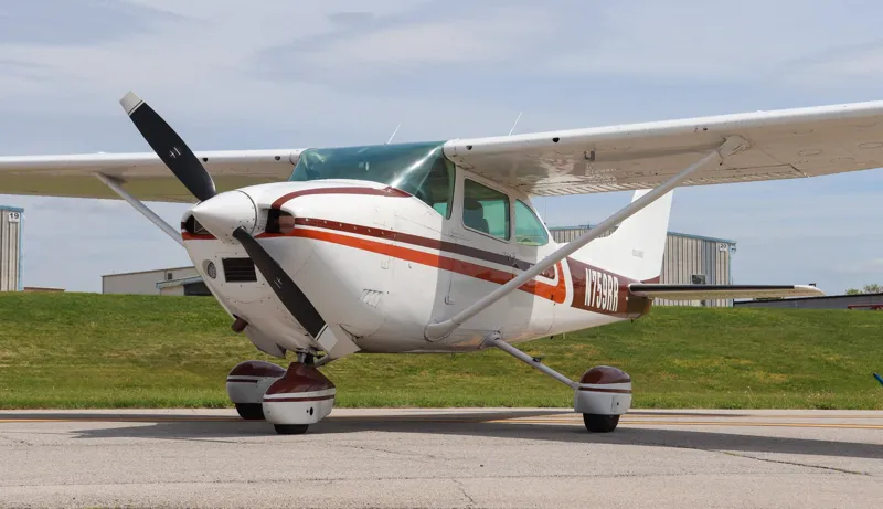 Cessna 182Q SKYLANE for sale