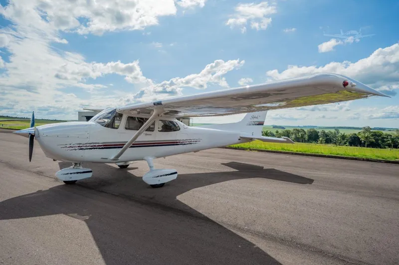 1997 Cessna 172R for sale