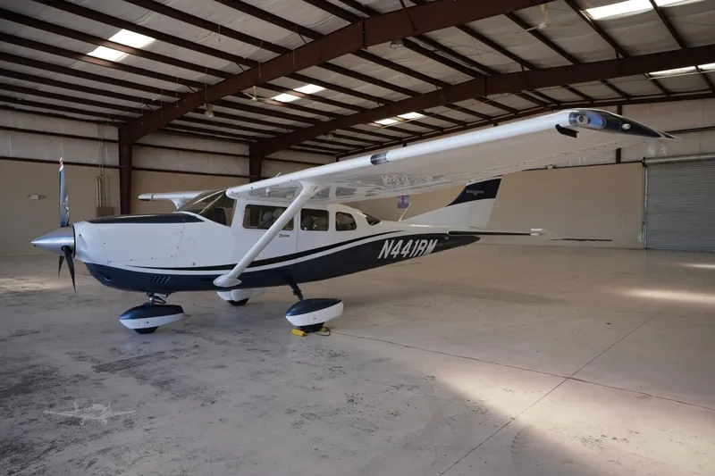 Cessna TU206H