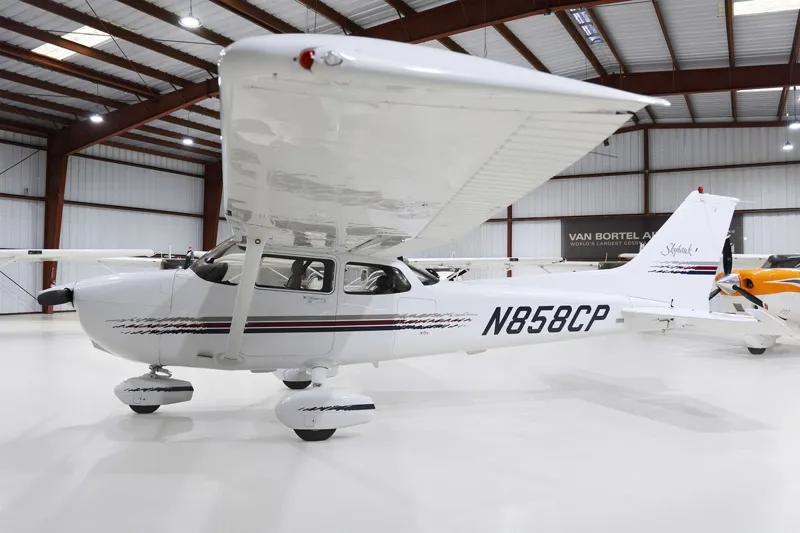 1999 Cessna 172R for sale