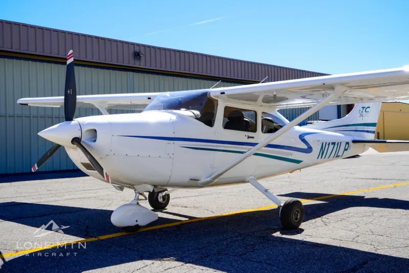2001 Cessna 182T for sale