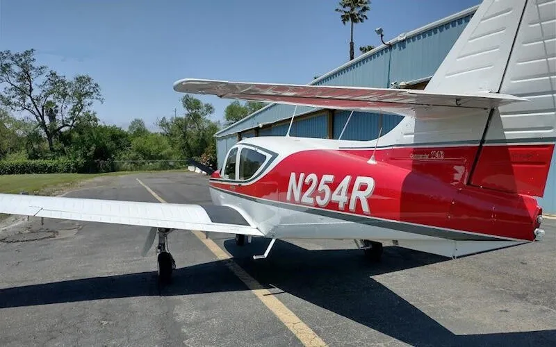 1994 Commander 114B for sale