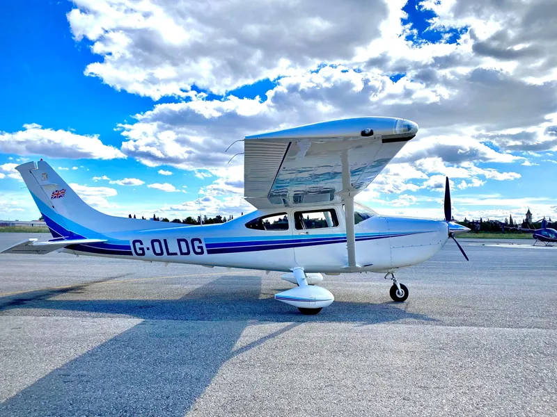 2002 Cessna 182T for sale