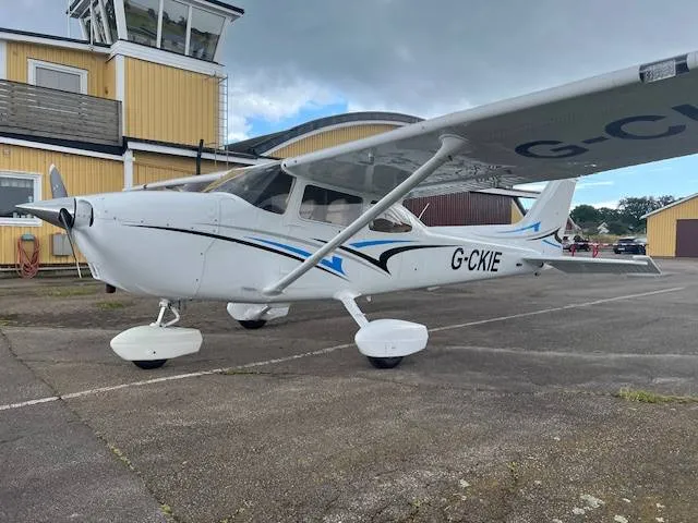 2011 Cessna 172 for sale