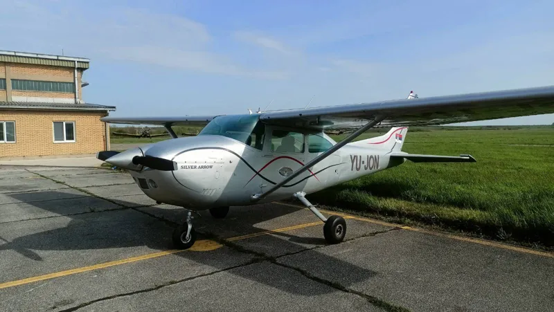 1976 Cessna 182P for sale