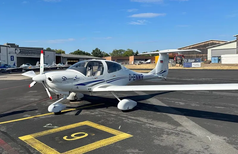 2001 Diamond DA40 for sale