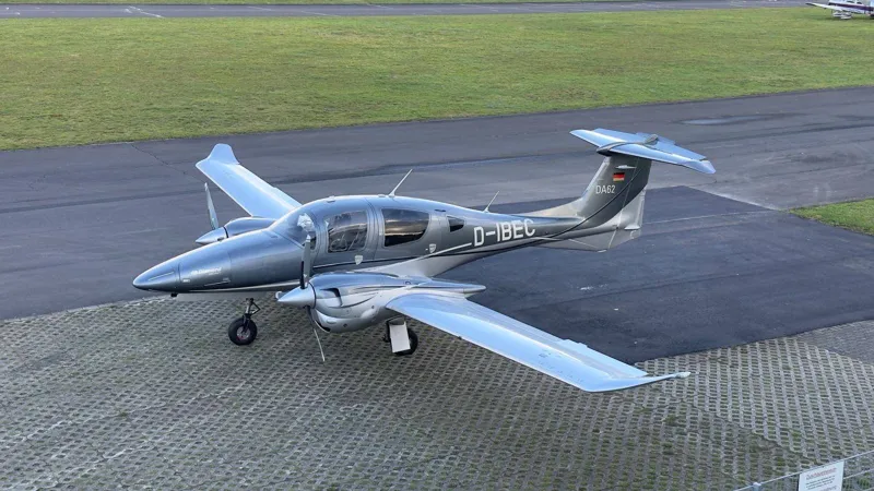 2016 Diamond DA62 for sale