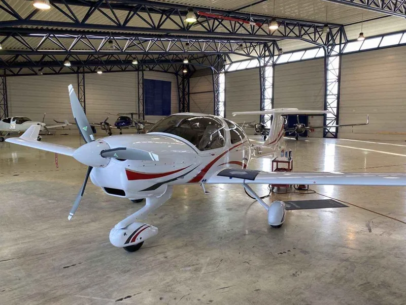 2021 Diamond DA40 for sale