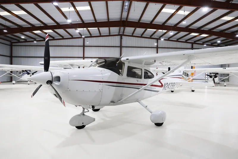 2001 Cessna 182T for sale