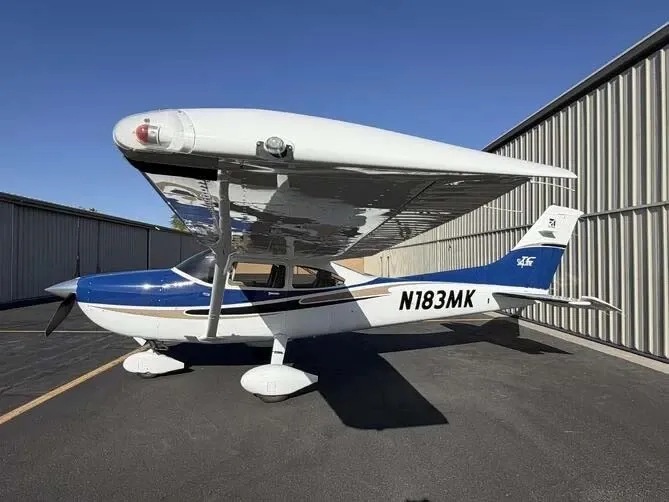 2004 Cessna 182T for sale
