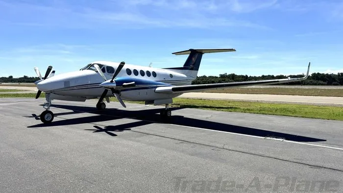 2001 Beechcraft King Air B200 for sale