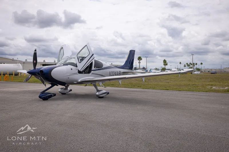 2004 Cirrus SR22 for sale