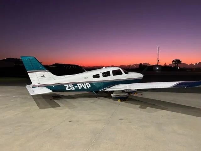 2000 Piper Archer for sale