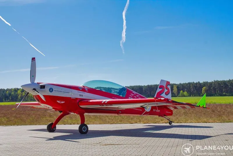 Extra 330 Lc