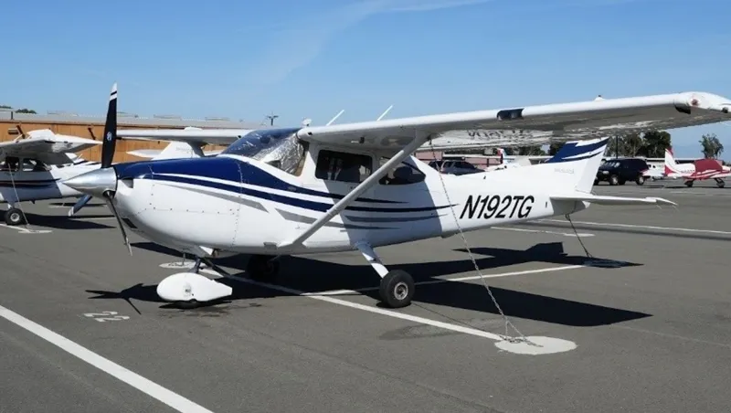 2005 Cessna 182T for sale