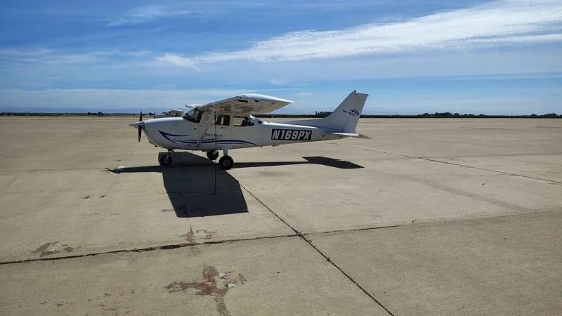 2007 Cessna 172R for sale