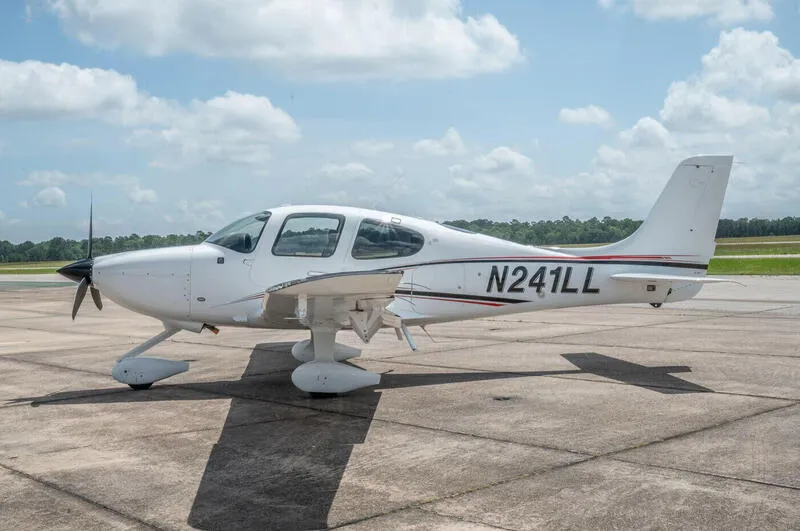 Cirrus SR20